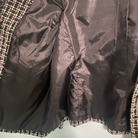 3 for $30 Vintage Blazer - Picture 7 of 7